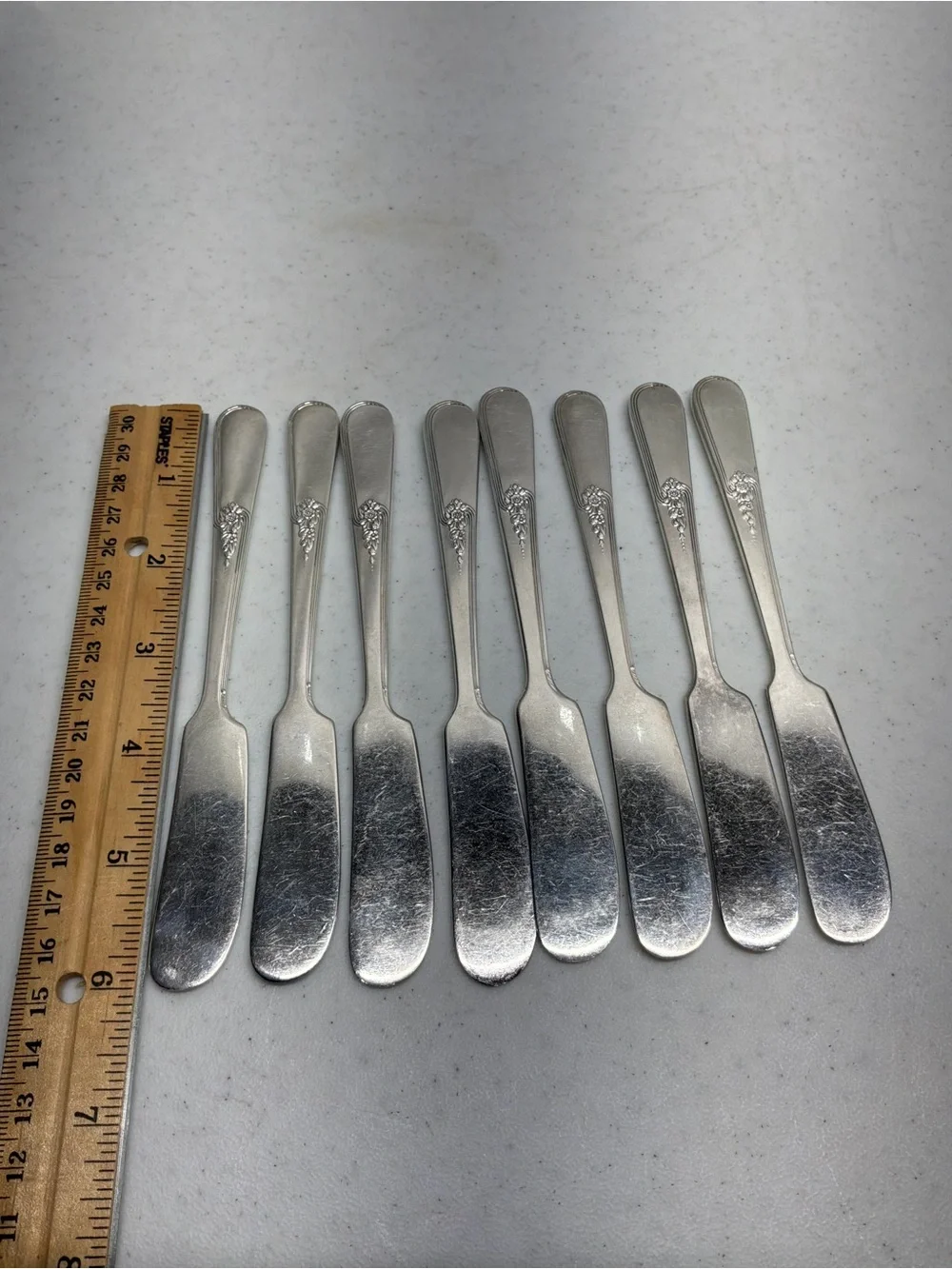 Holmes & Edwards Youth Pattern Inlaid Silverplated Butter Spreaders Set of 8